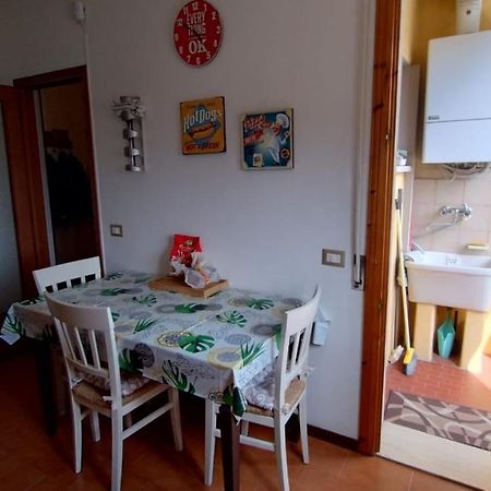Appartamento La Casa Dei Viaggiatori - Viareggio - Posto Auto Gratuito Esterno foto