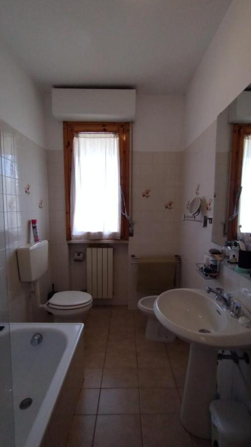 Appartamento La Casa Dei Viaggiatori - Viareggio - Posto Auto Gratuito Esterno foto
